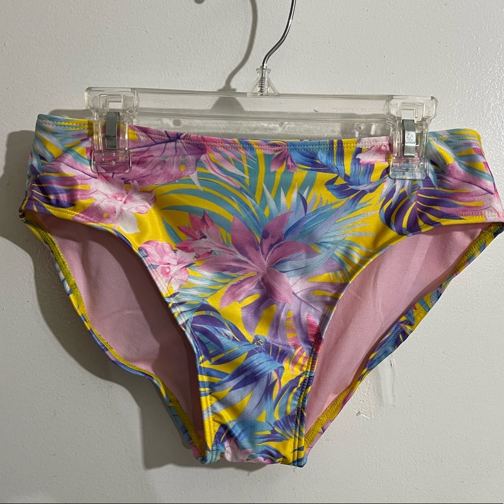 Bikini bottoms